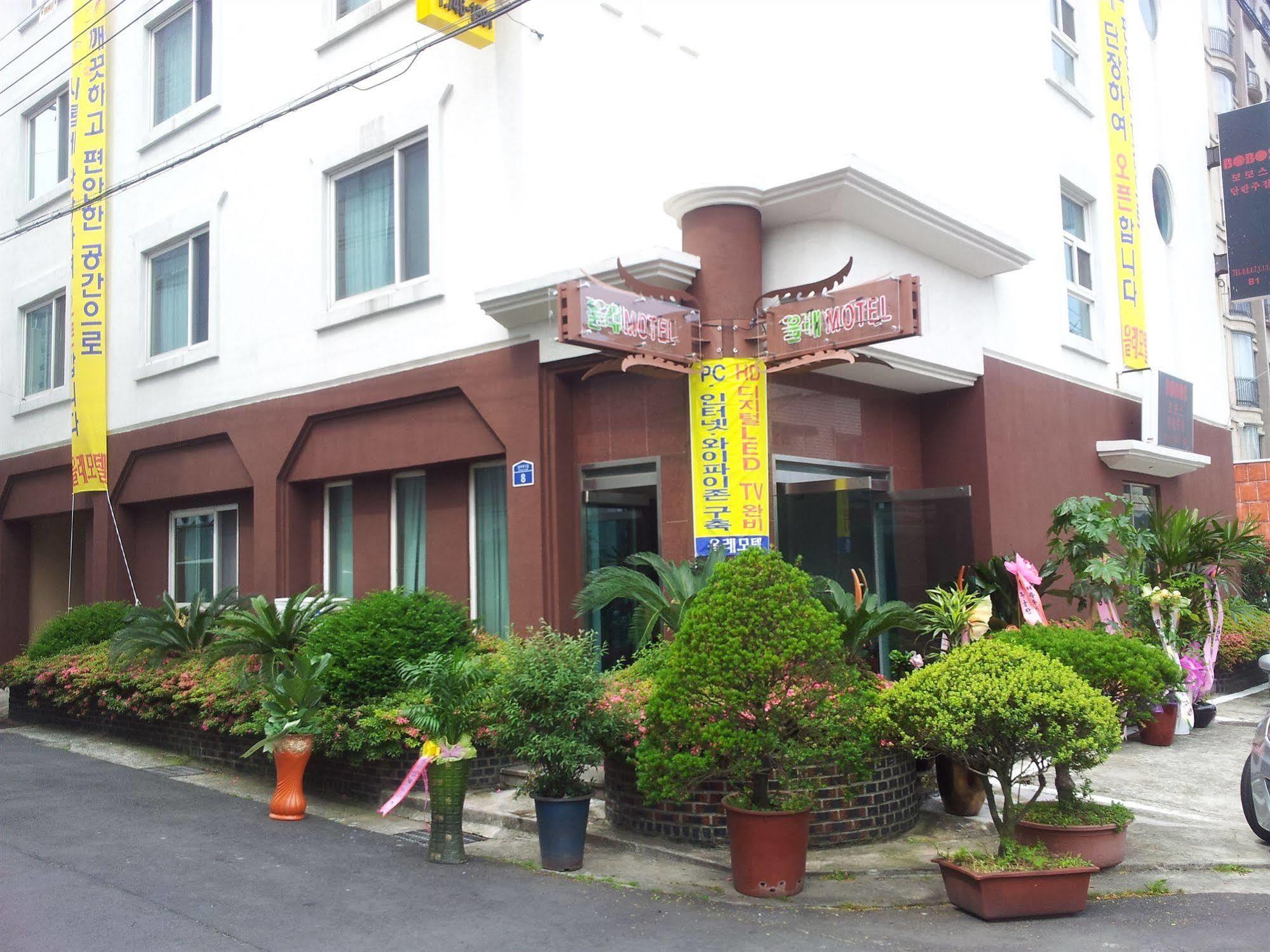 โรงแรมเชจู ออลเล เมืองเชจู ภายนอก รูปภาพ